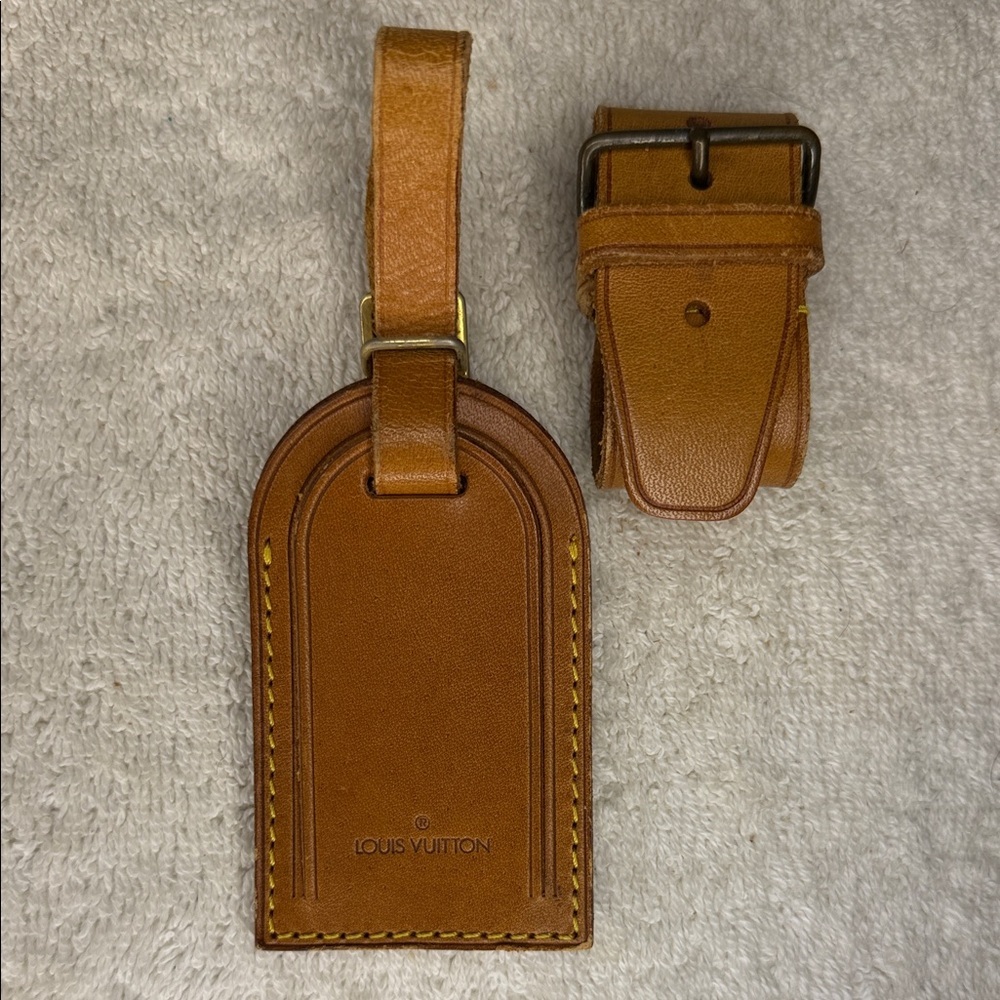 Vintage Louis Vuitton Luggage Tag and Poignier in Vachetta Leather (13E)